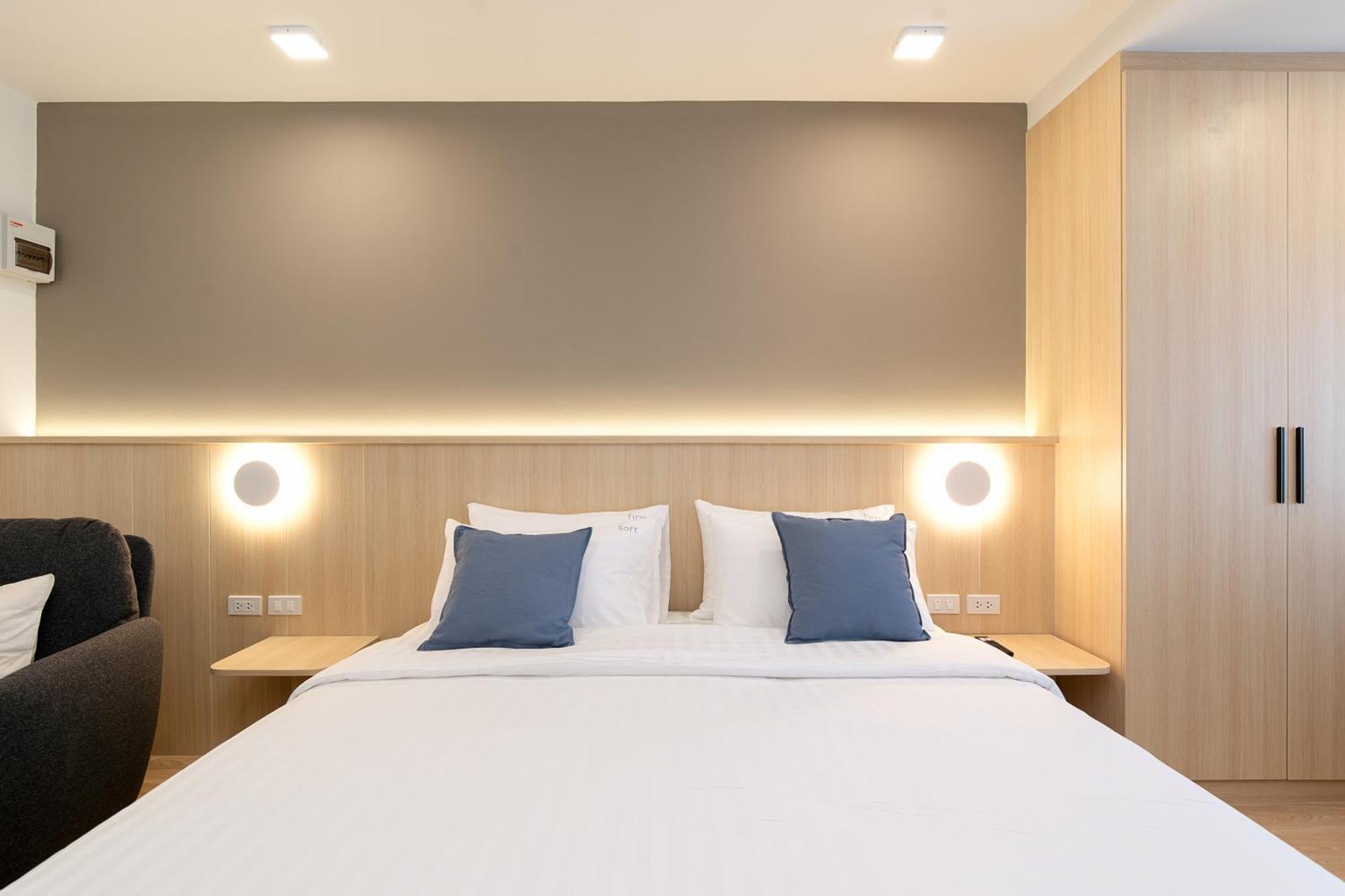 Diya Hotel Bangkok Exterior photo