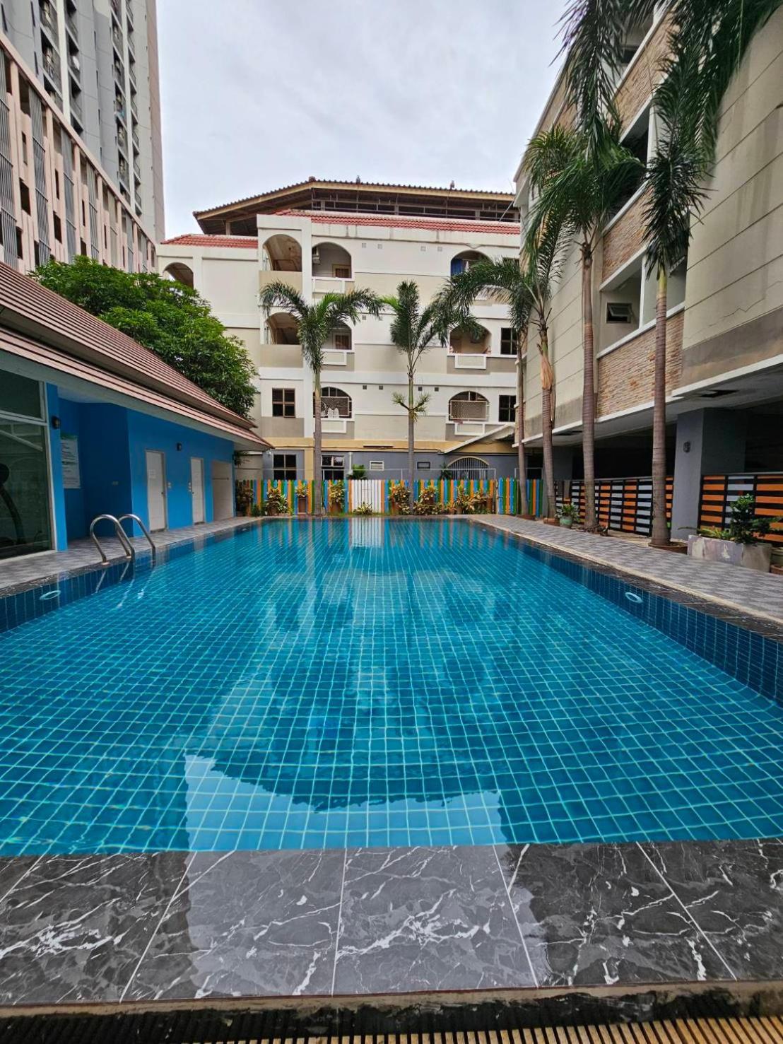 Diya Hotel Bangkok Exterior photo